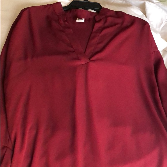 Burgundy Top - Picture 2 of 2
